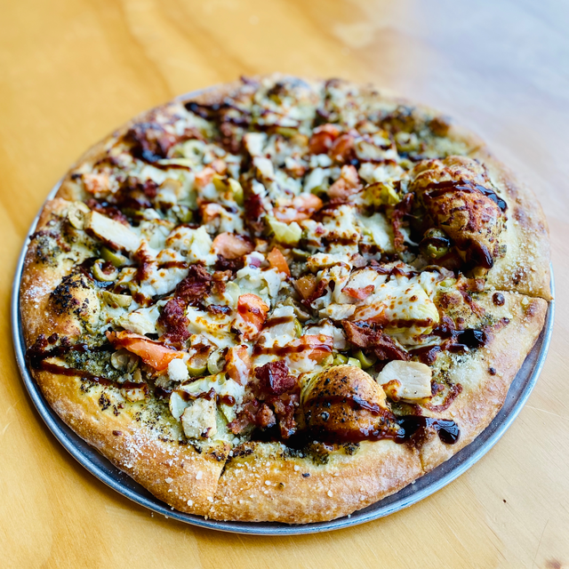12" Mediterranean Pizza.