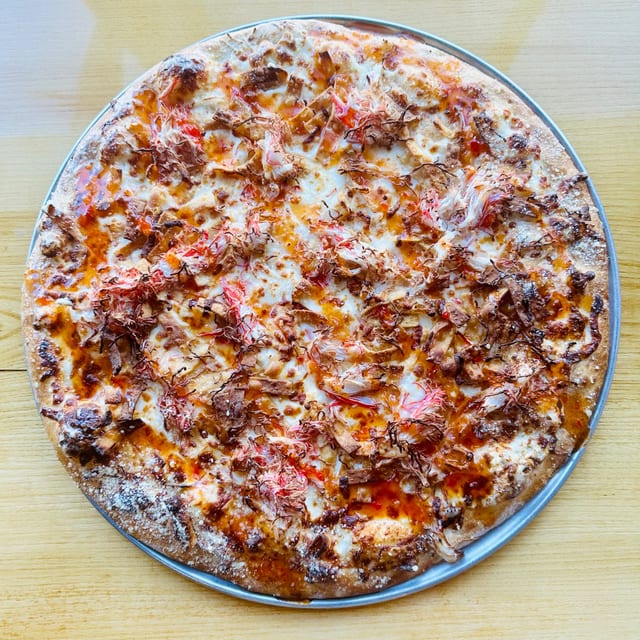 12" CRAB RANGOON PIZZA.